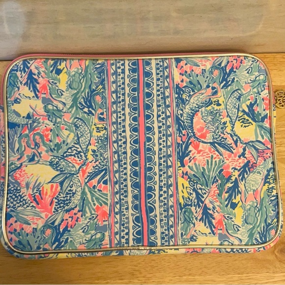 Lilly Pulitzer Vibrant Blue and Pink Mermaid Cove Lap Top Tablet Case - Picture 3 of 10